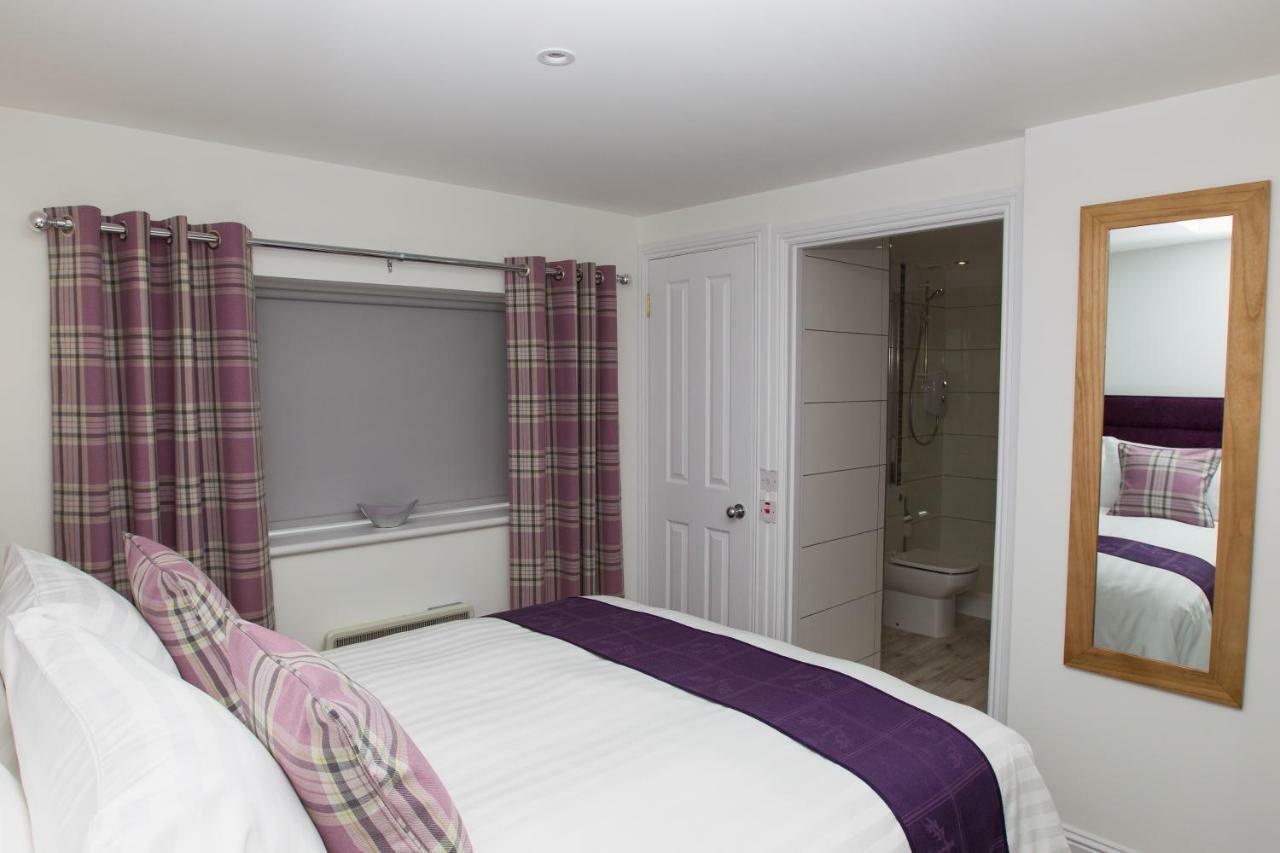 The Chimneys Bed & Breakfast Perth Eksteriør bilde