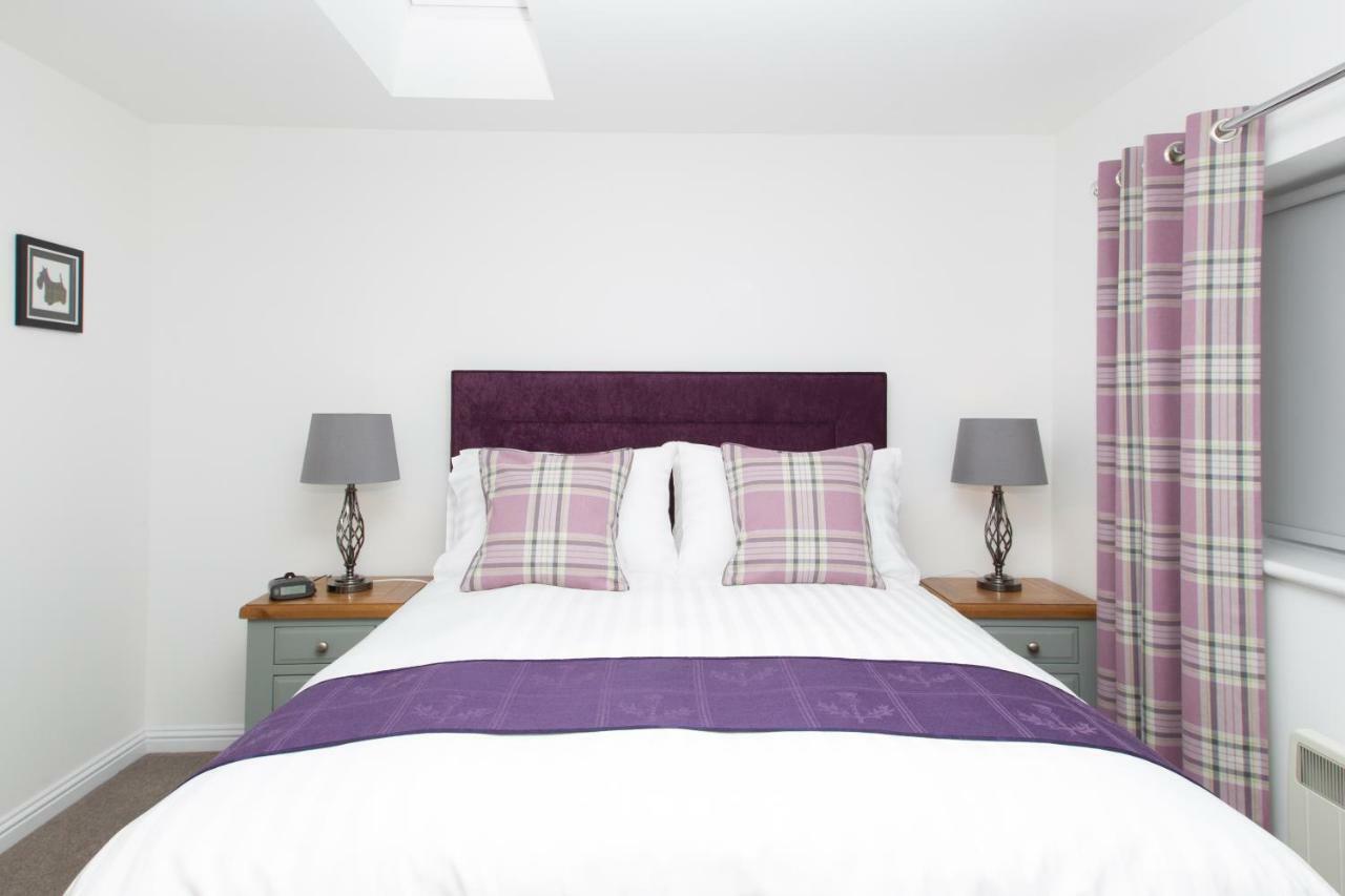 The Chimneys Bed & Breakfast Perth Eksteriør bilde