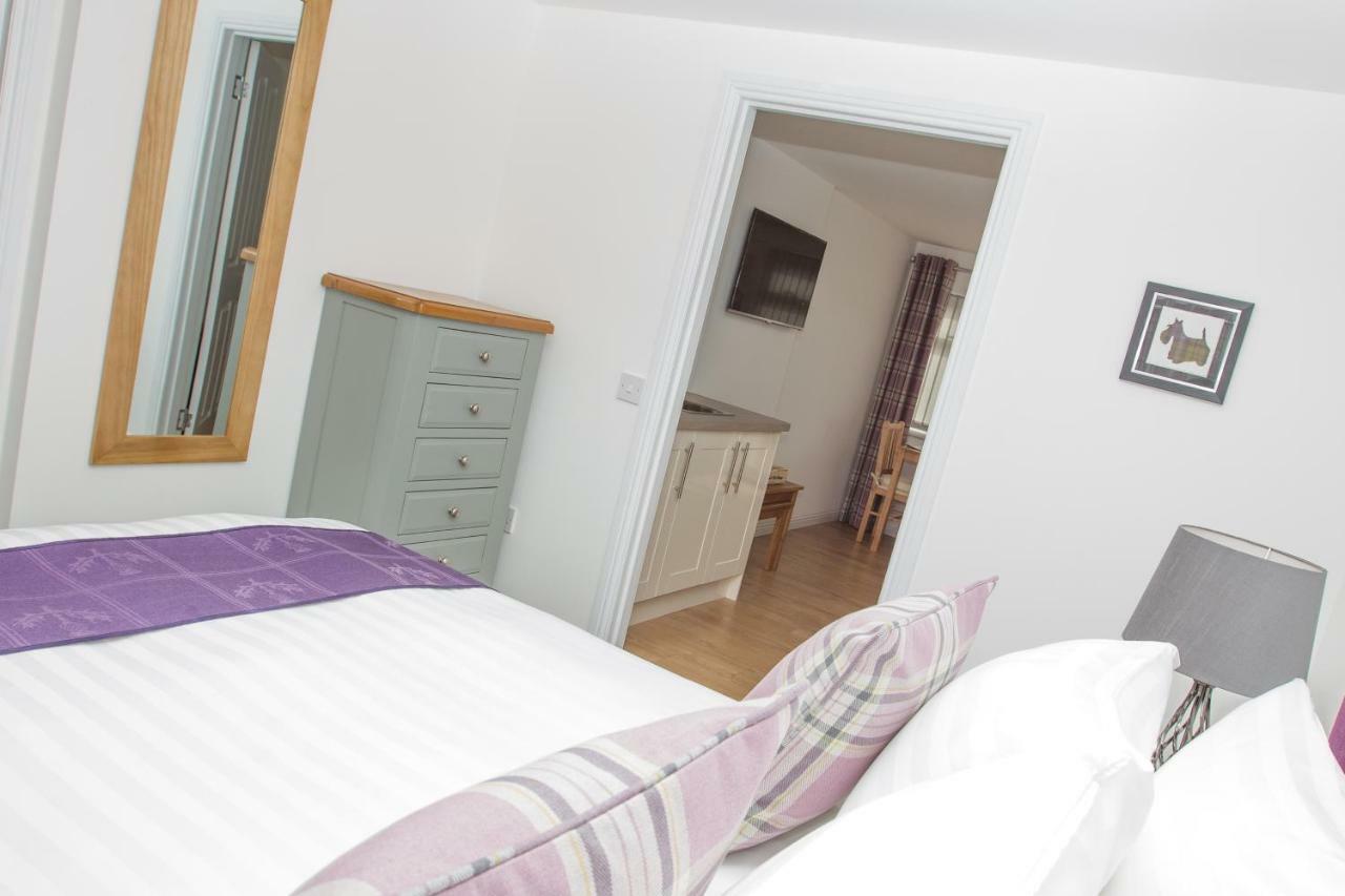 The Chimneys Bed & Breakfast Perth Eksteriør bilde