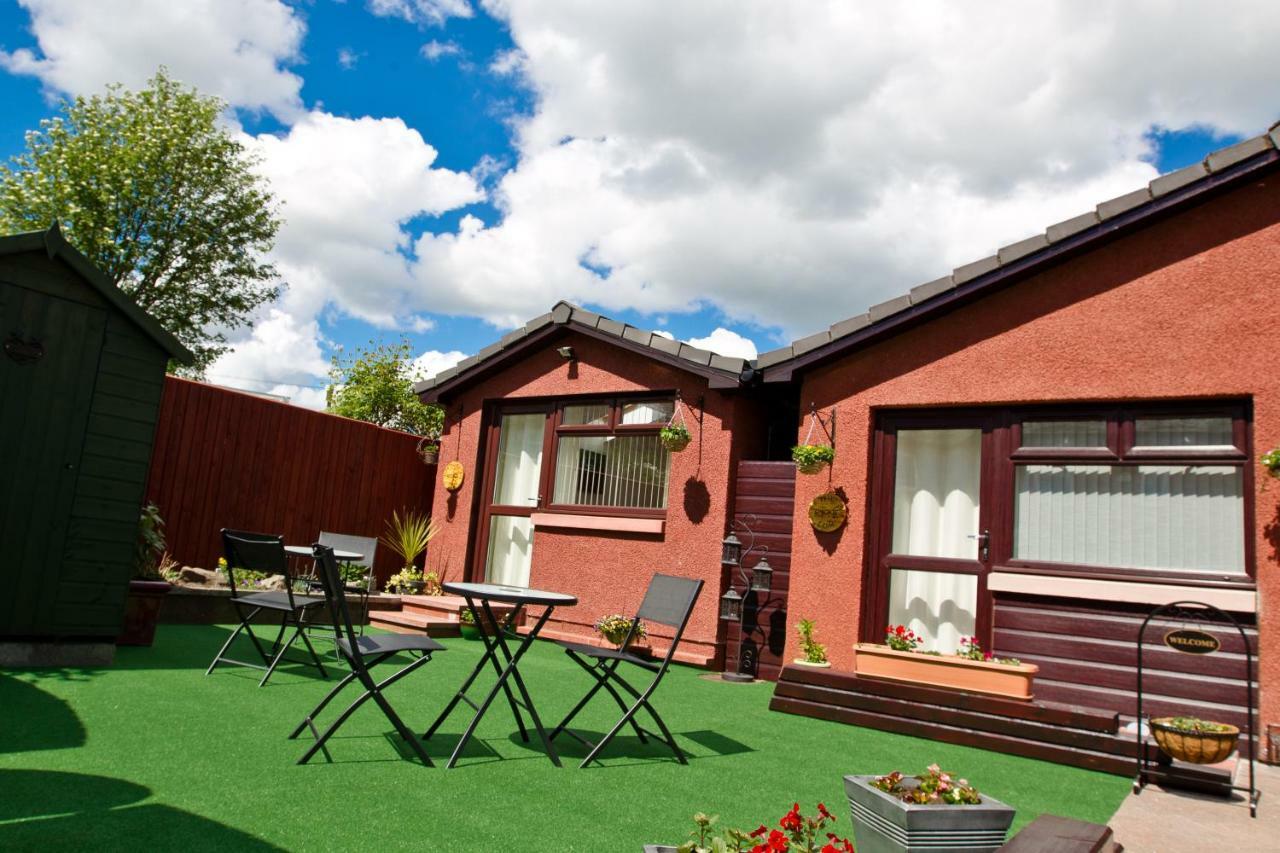 The Chimneys Bed & Breakfast Perth Eksteriør bilde